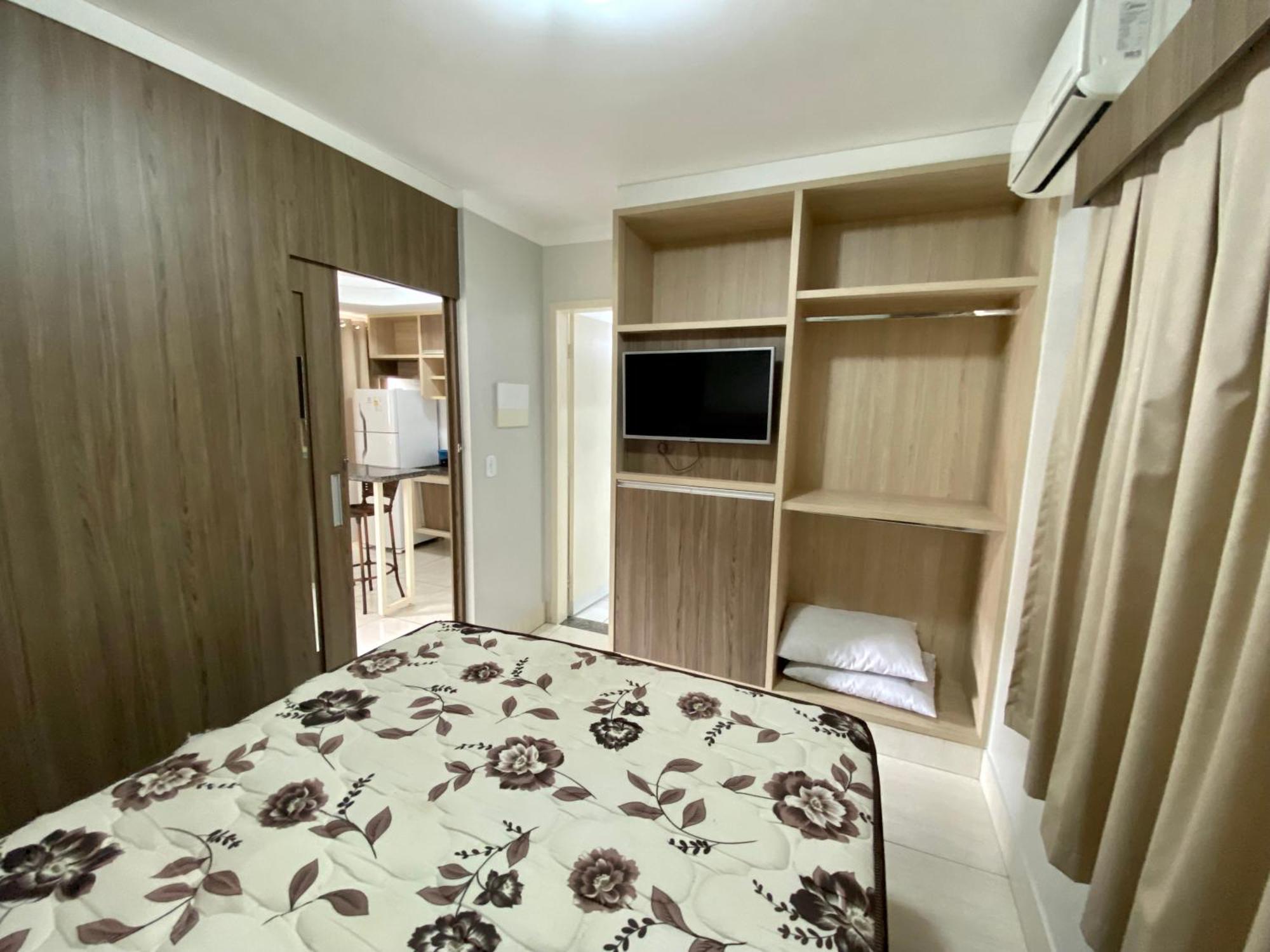 Di Roma Lacqua Caldas Novas Park 24H, Com Roupas De Cama E Banho Exterior photo
